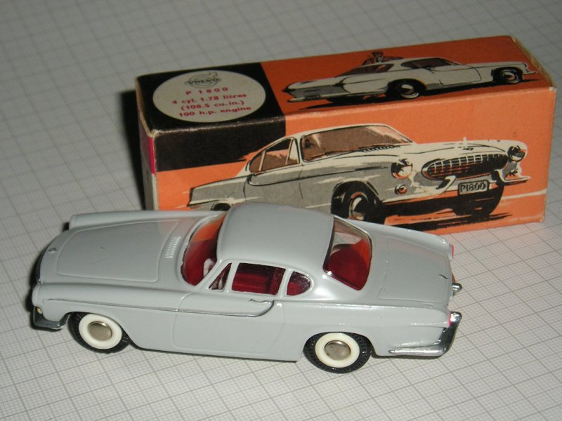 Tekno VOLVO P1800 ビンテージミニカー Tekno VOLVO P1800 ビンテージミニカー